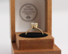 18ct Yellow gold Engagement Ring with 6 Claw Set Ethical Diamond, [product_type} - Ash Hilton Jewellery