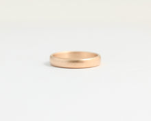 Rounded Ethical Rose Beach Gold Band - Narrow, [product_type} - Ash Hilton Jewellery