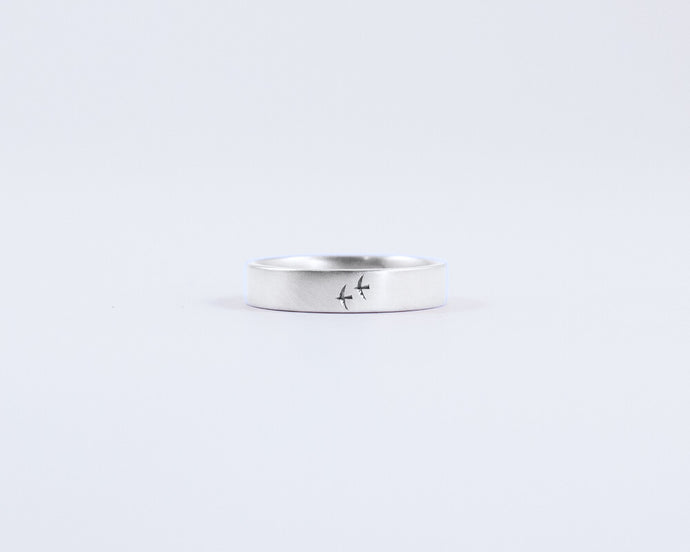 Birds in Flight Ring - Medium