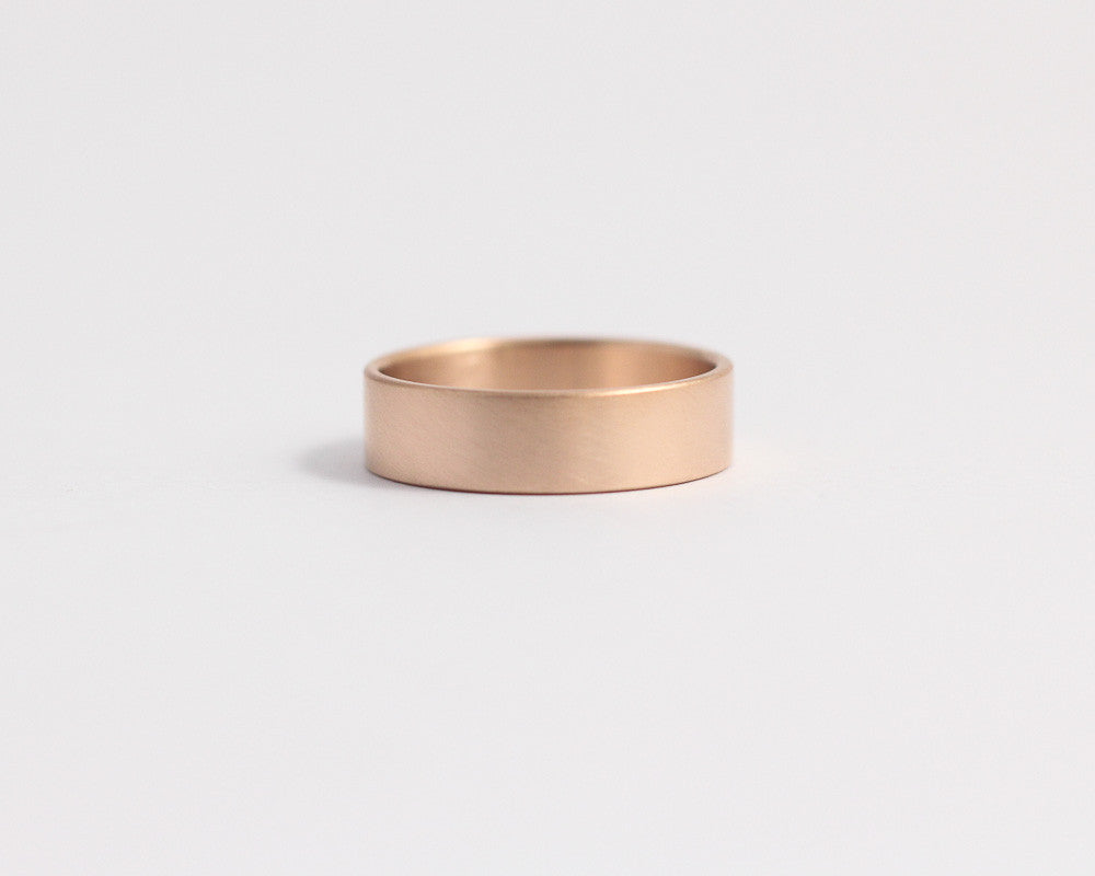 Ethical Rose Beach Gold Band - Medium, [product_type} - Ash Hilton Jewellery