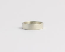 Ethical White Beach Gold Band - Medium, [product_type} - Ash Hilton Jewellery