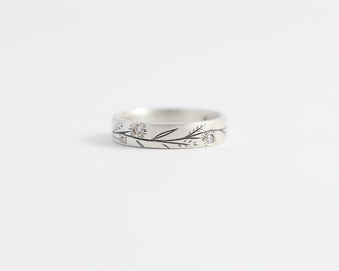 Blossom Ring - Medium, [product_type} - Ash Hilton Jewellery