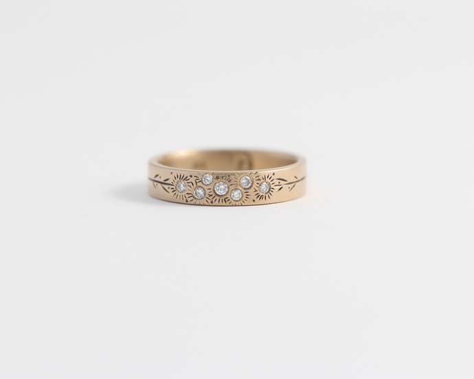 Bouquet Ring in Yellow Gold - Medium, [product_type} - Ash Hilton Jewellery