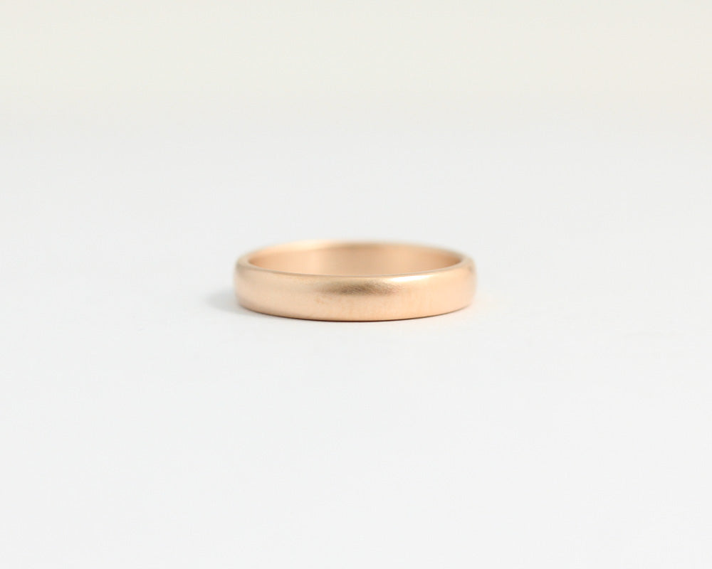 Rounded Ethical Rose Beach Gold Band - Narrow, [product_type} - Ash Hilton Jewellery