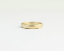 Rounded Ethical Yellow Beach Gold Band - Narrow, [product_type} - Ash Hilton Jewellery