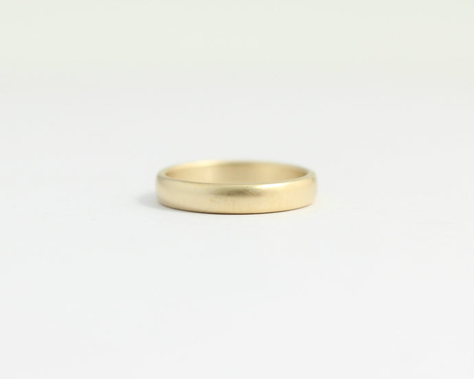 Rounded Ethical Yellow Beach Gold Band - Narrow, [product_type} - Ash Hilton Jewellery