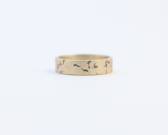 Distressed Ring in Yellow Gold - Medium, [product_type} - Ash Hilton Jewellery