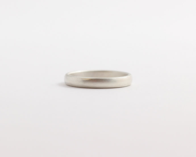 Rounded Ethical White Beach Gold Band - Narrow, [product_type} - Ash Hilton Jewellery