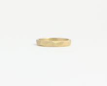 Asymmetrical Facets Ring in Yellow Gold - Narrow, [product_type} - Ash Hilton Jewellery